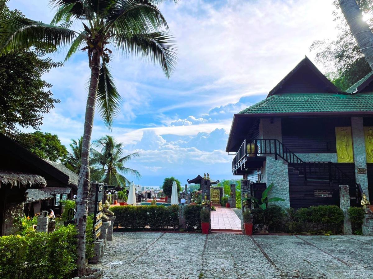 Boomerang Village 3* Kata Beach
