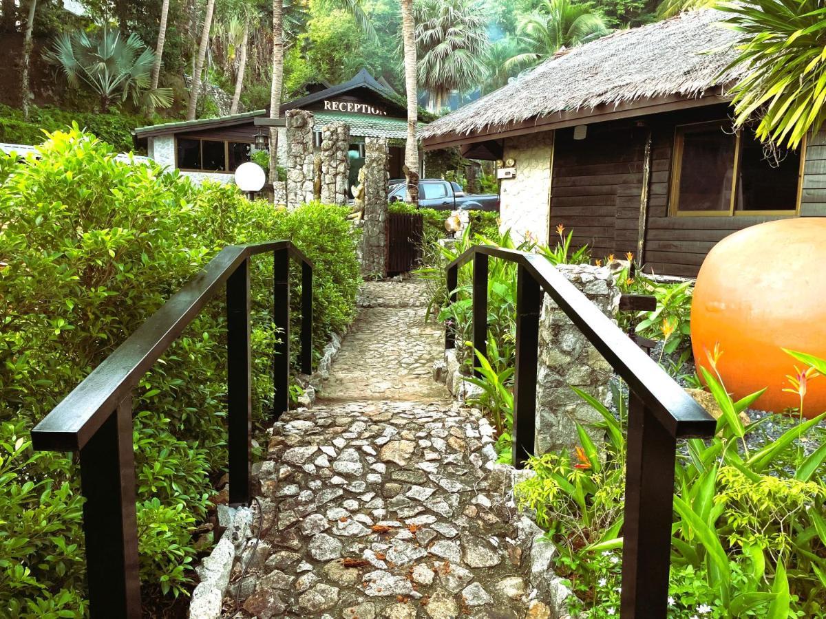 Boomerang Village 3* Kata Beach