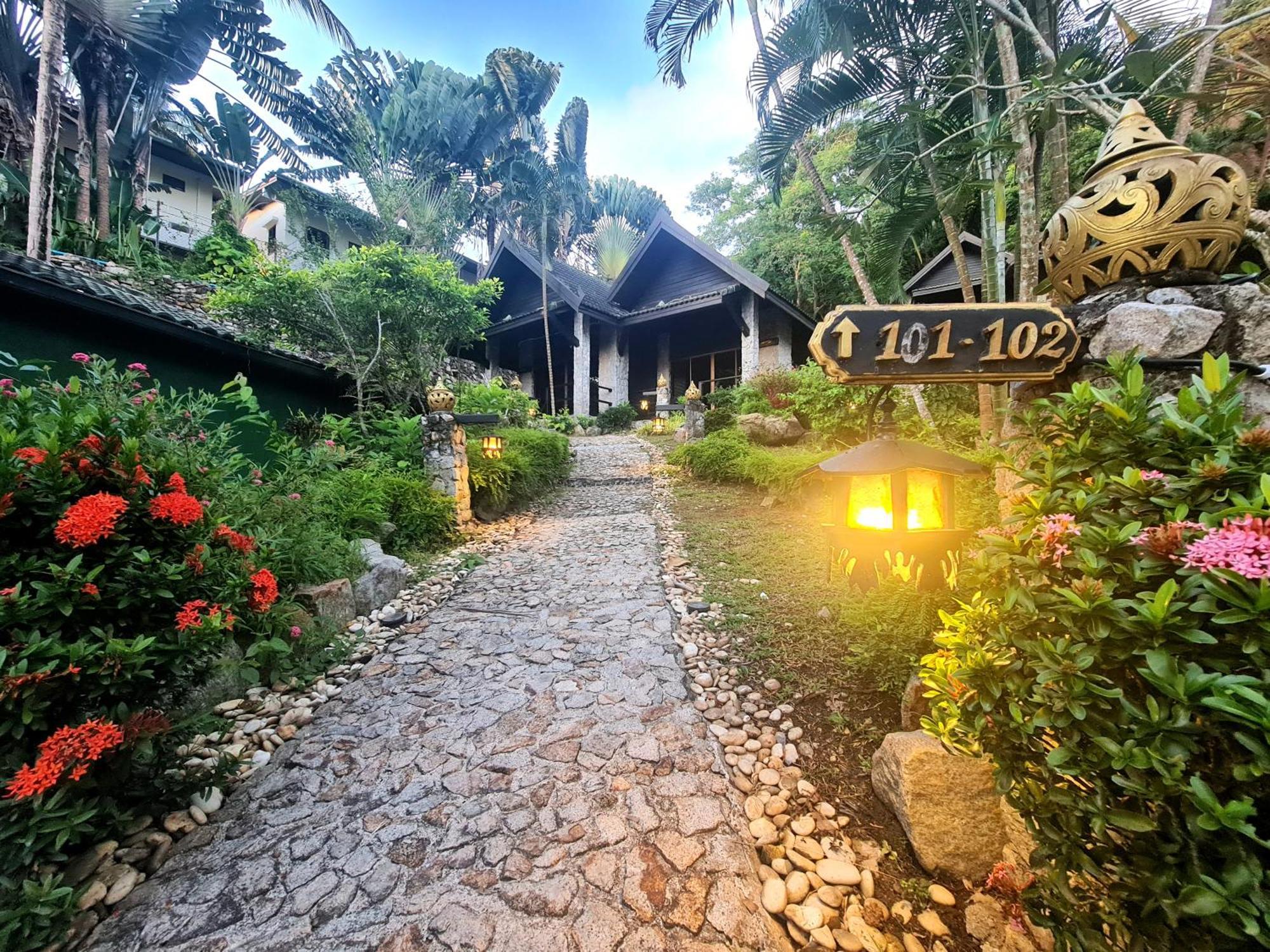 Boomerang Village Kata Beach